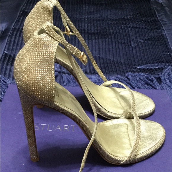 Stuart Weitzman - Picture 3 of 4